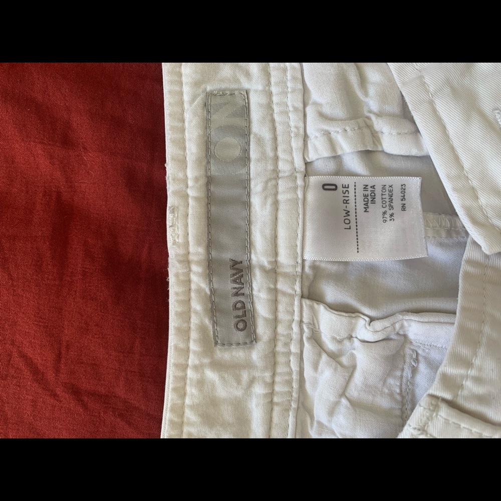 Shorts - Picture 3 of 3